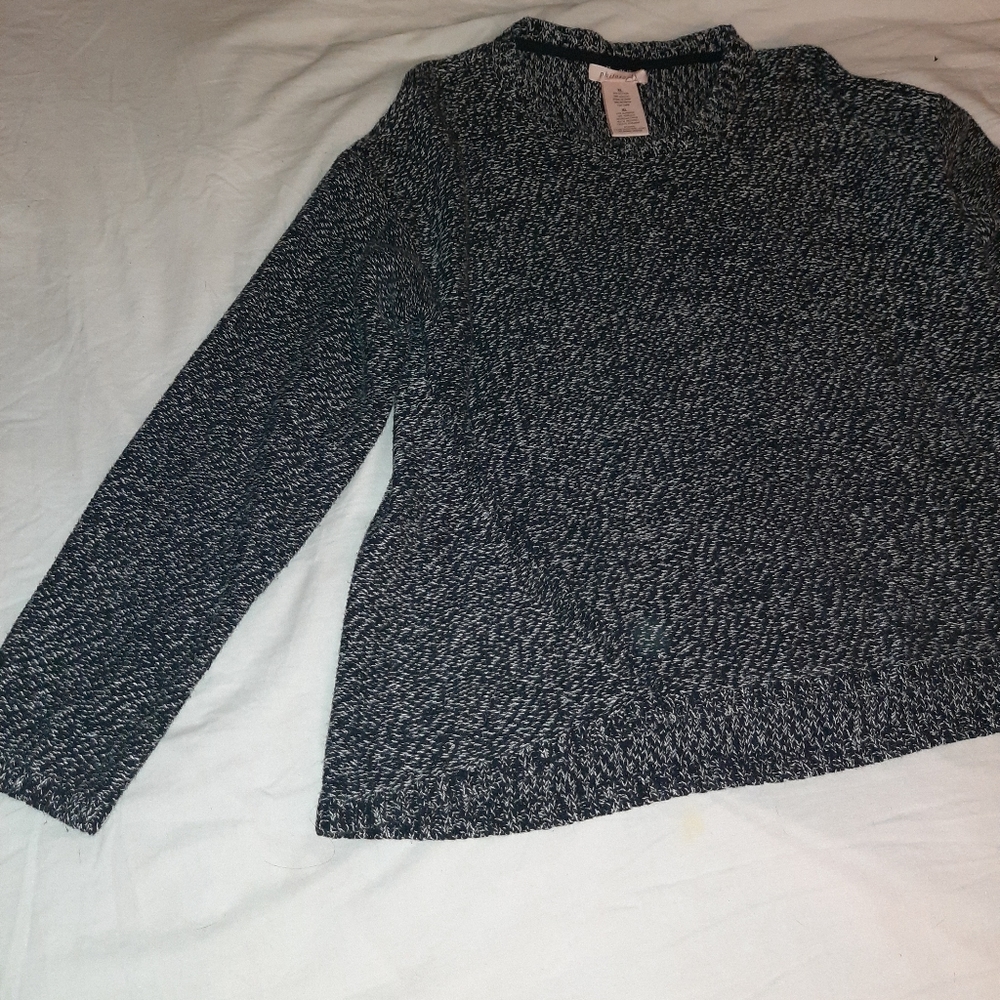 Philosophy black and white thread sweater
